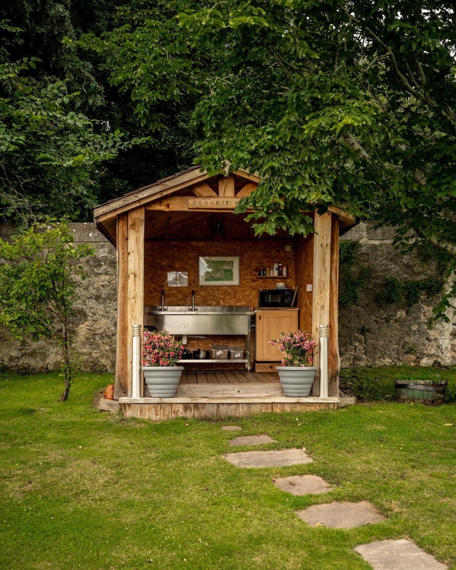 Delny Glamping And Farm Animals Hotel Invergordon Exterior foto