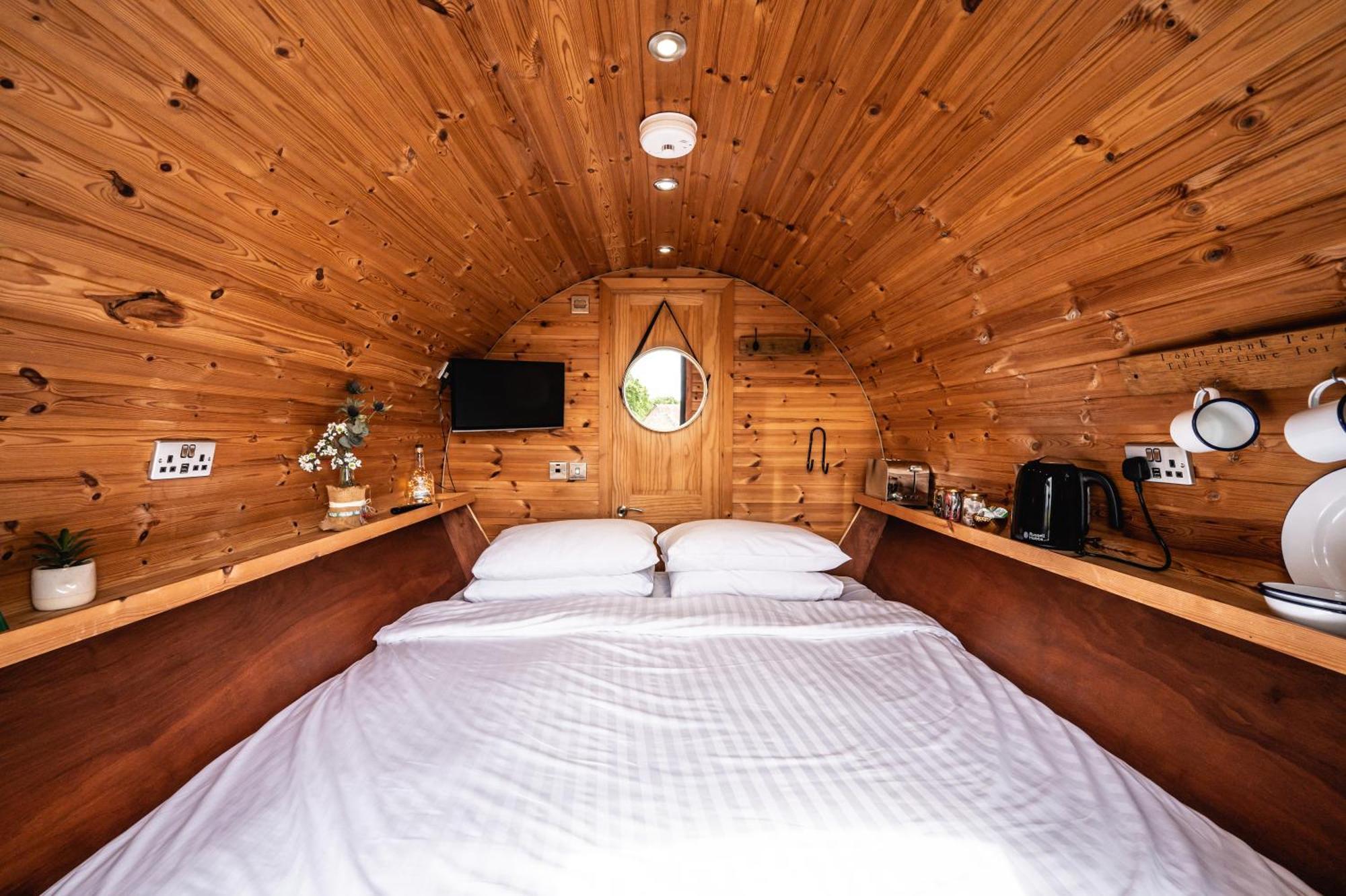 Delny Glamping And Farm Animals Hotel Invergordon Exterior foto